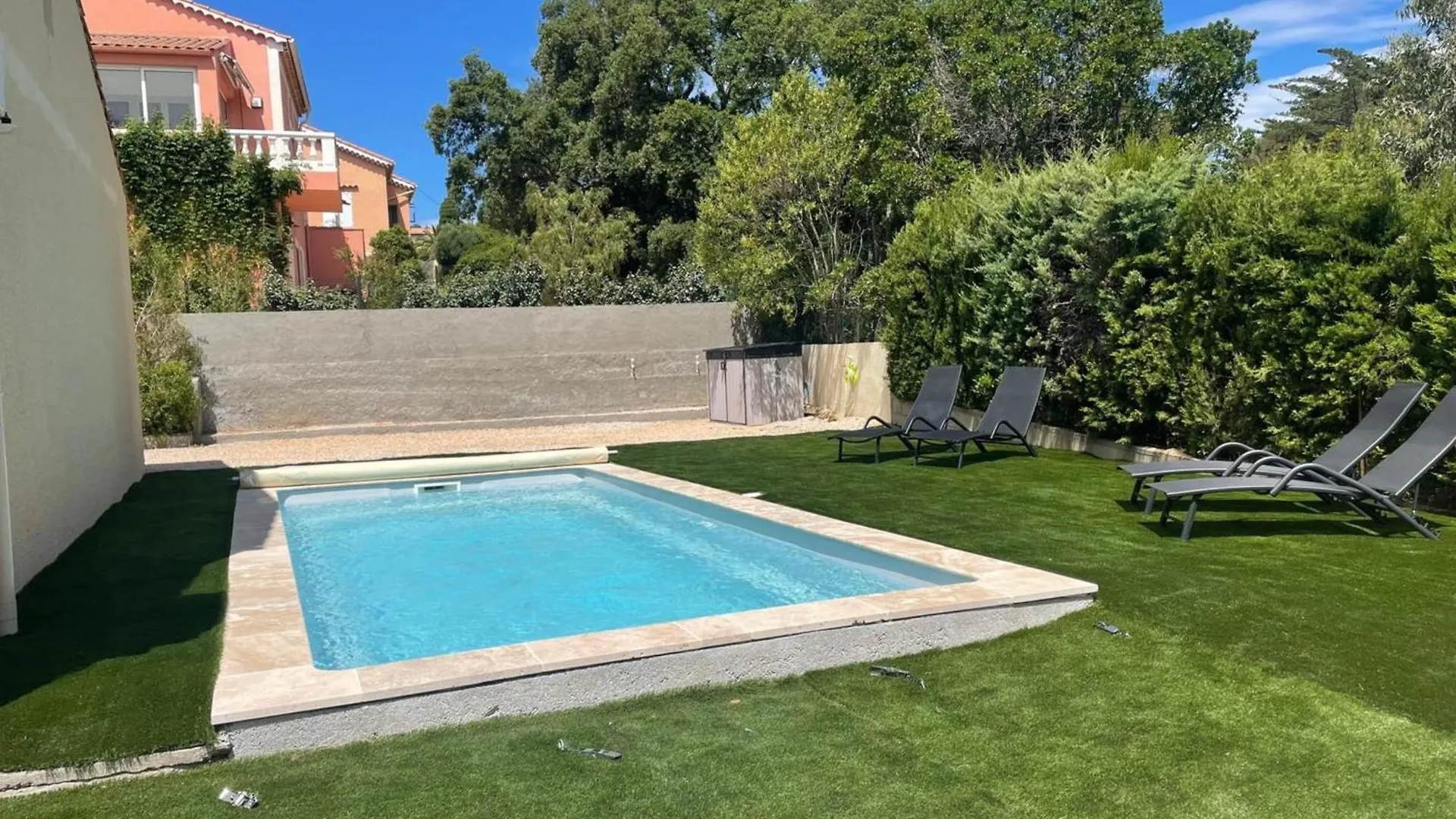 Beautiful And Spacious House Near The Sea Frejus